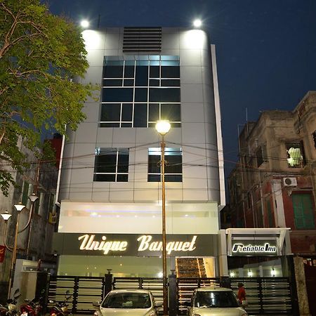 Reliable Inn Kolkata Ngoại thất bức ảnh