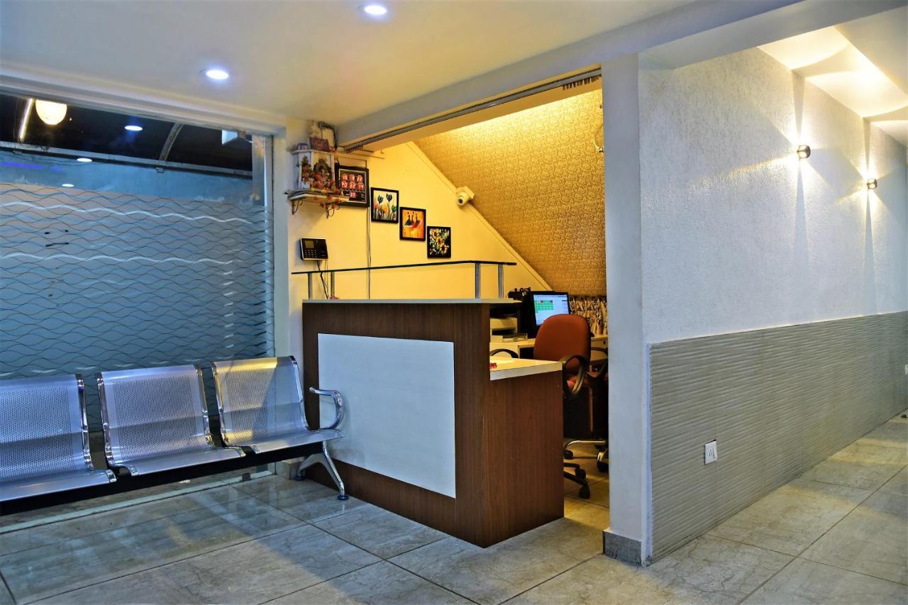 Reliable Inn Kolkata Ngoại thất bức ảnh