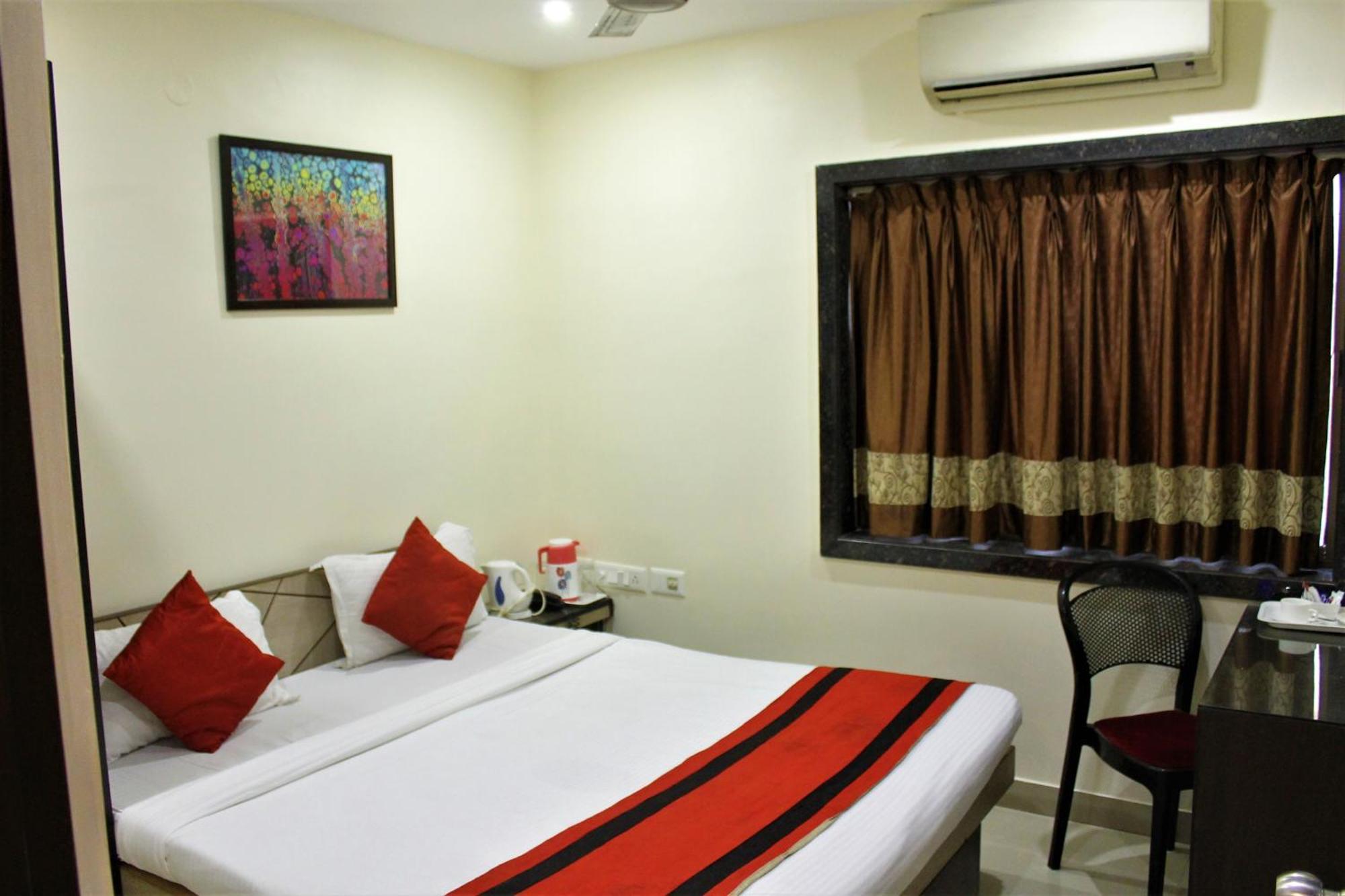 Reliable Inn Kolkata Ngoại thất bức ảnh