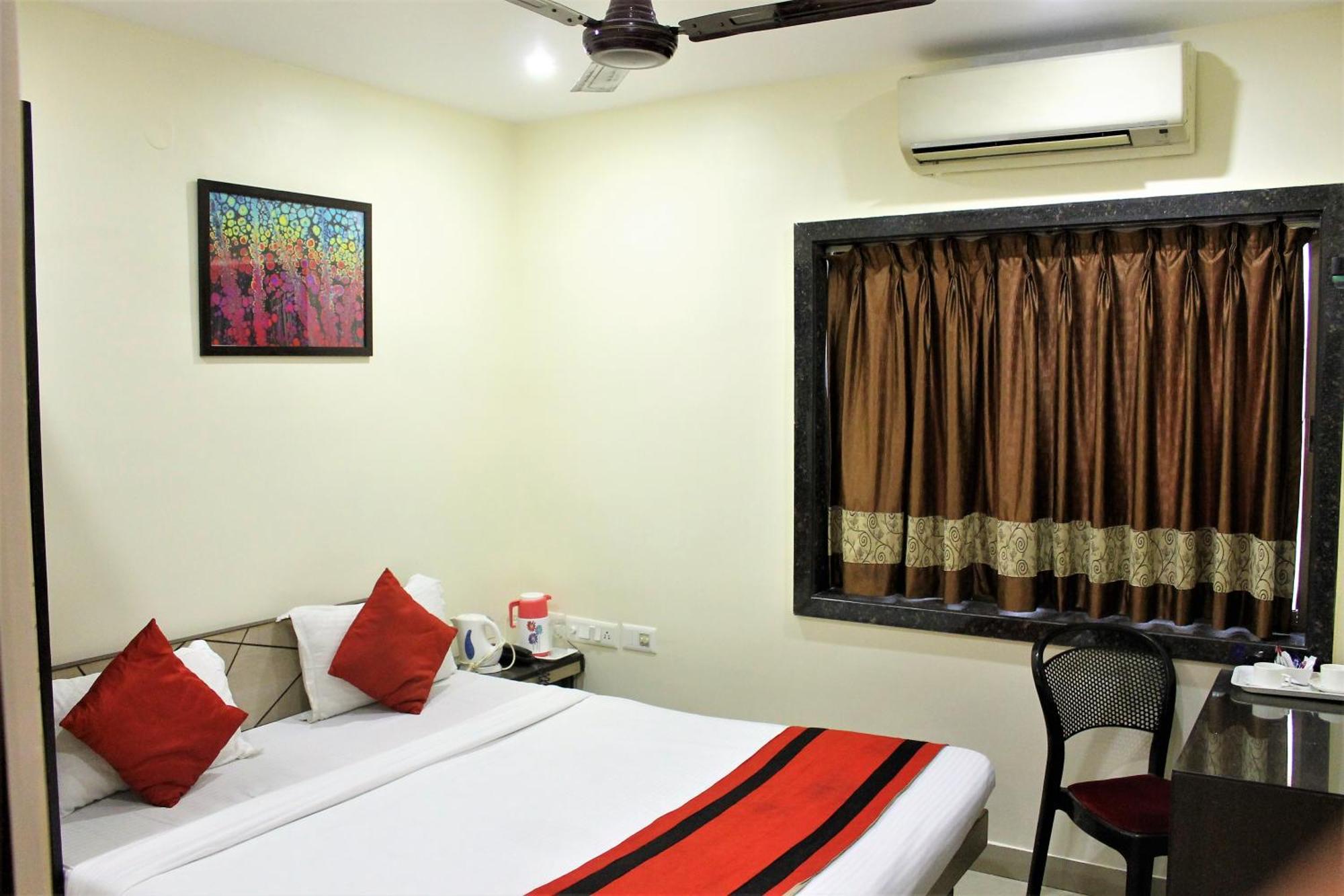 Reliable Inn Kolkata Ngoại thất bức ảnh