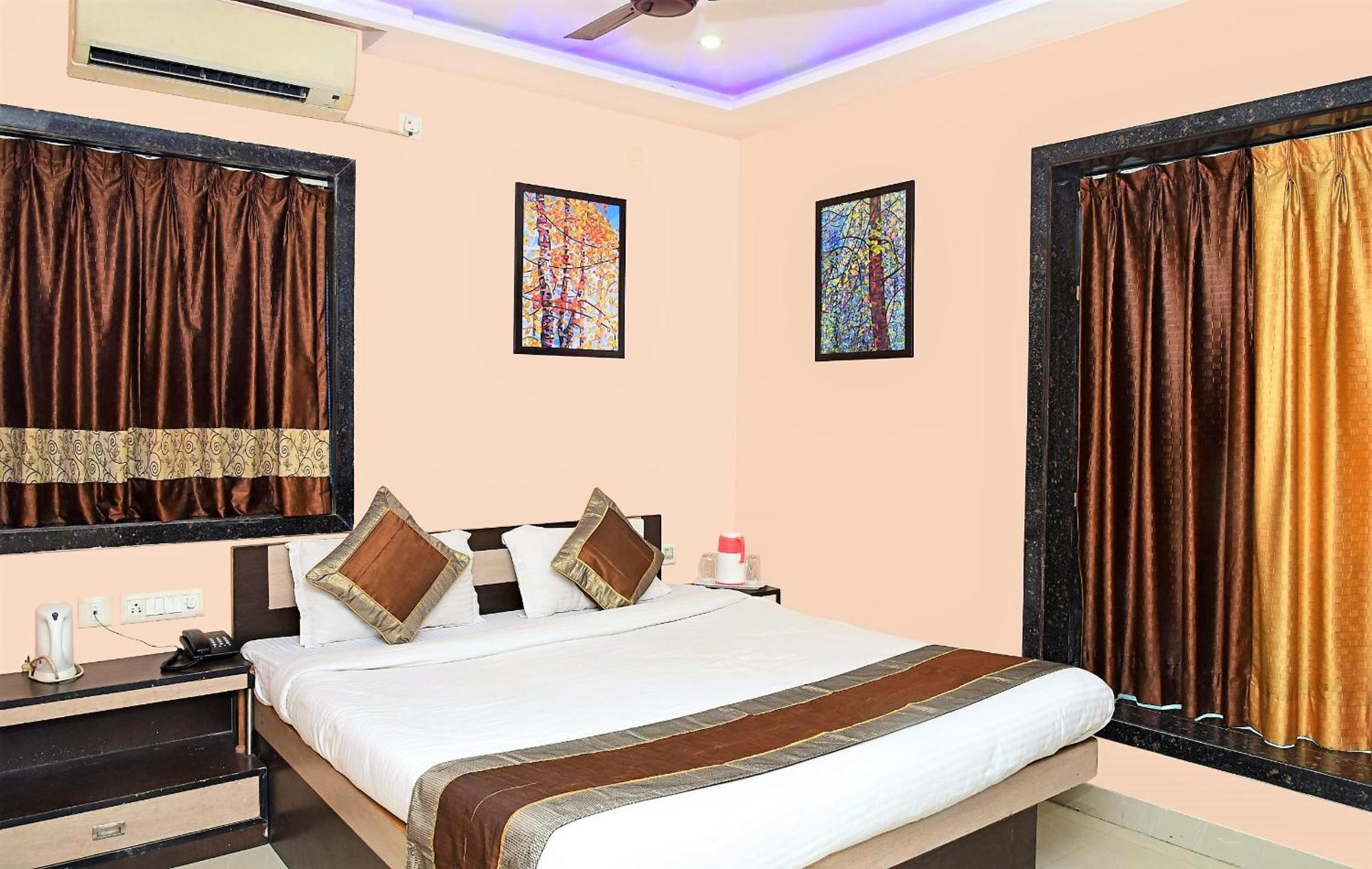 Reliable Inn Kolkata Ngoại thất bức ảnh