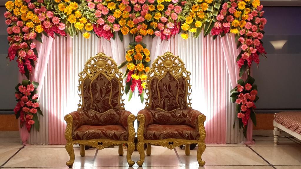 Reliable Inn Kolkata Ngoại thất bức ảnh