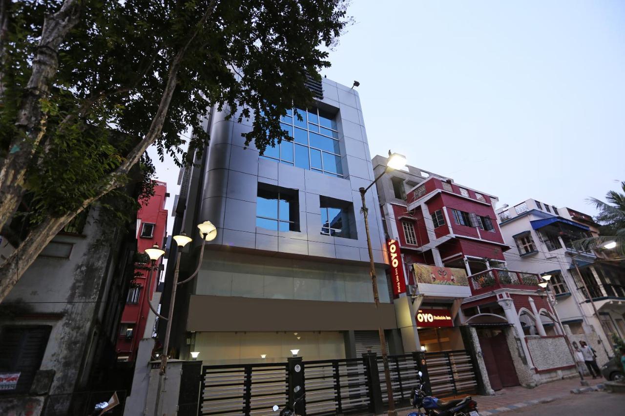 Reliable Inn Kolkata Ngoại thất bức ảnh