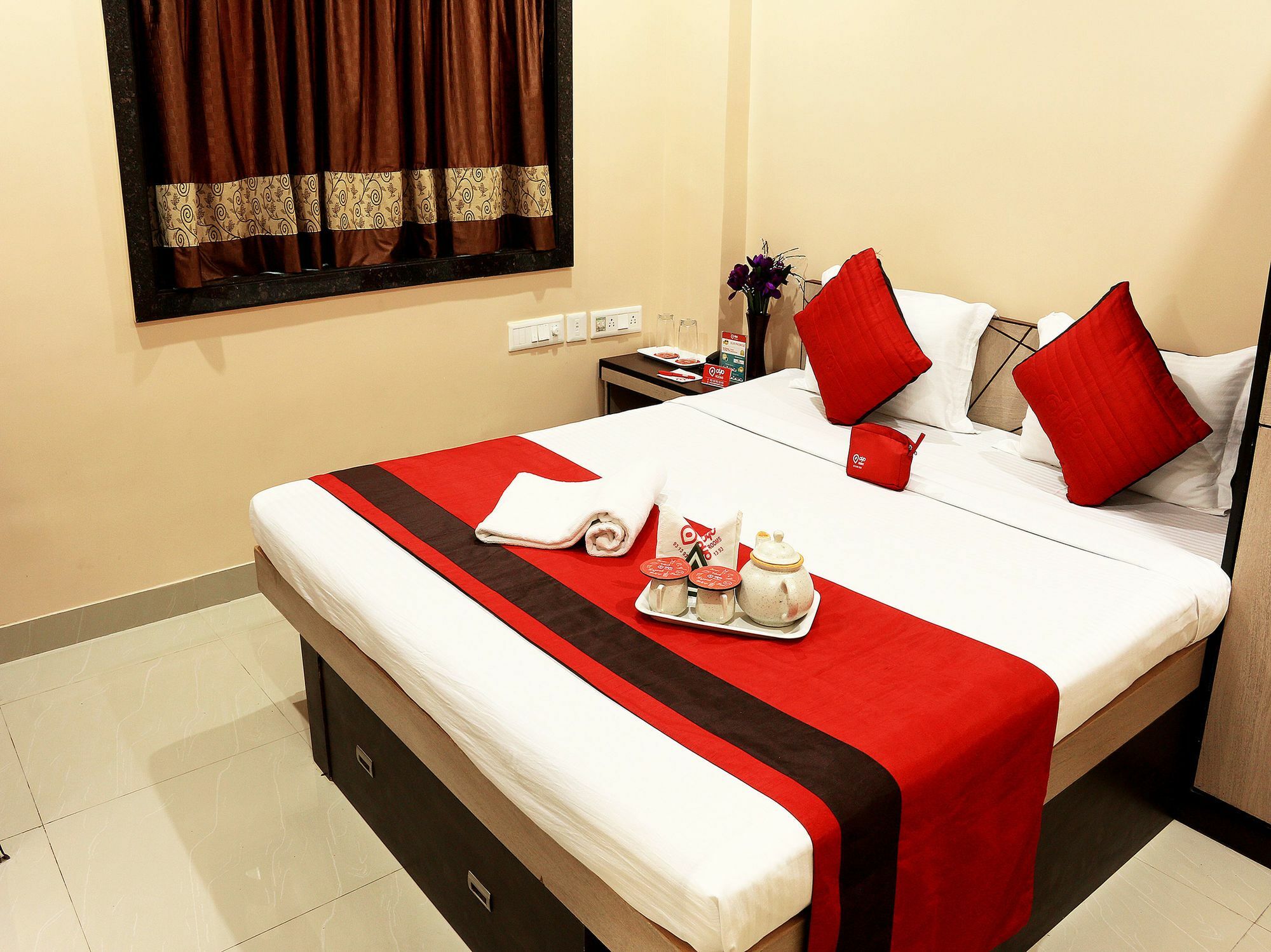 Reliable Inn Kolkata Ngoại thất bức ảnh