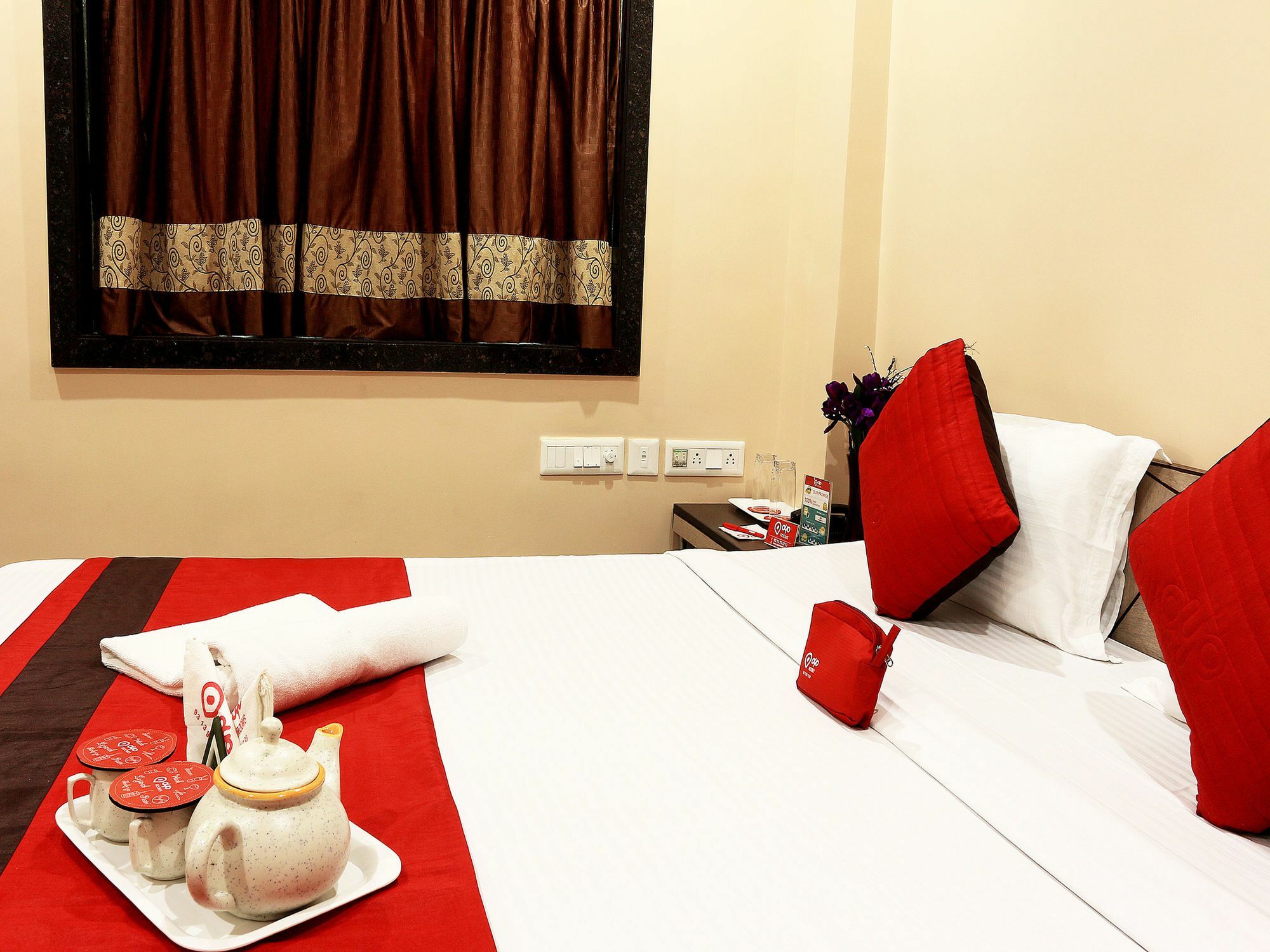 Reliable Inn Kolkata Ngoại thất bức ảnh